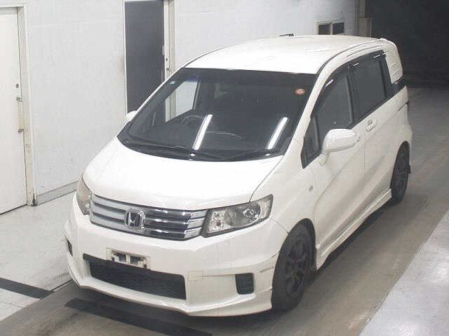 HONDA FREED SPIKE