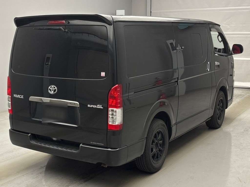 TOYOTA REGIUS ACE