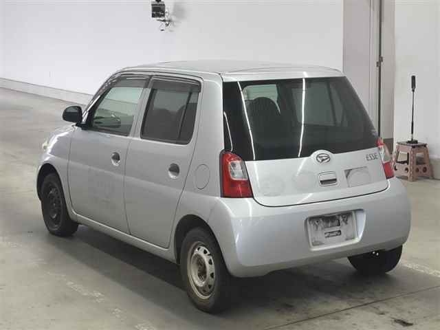 DAIHATSU ESSE