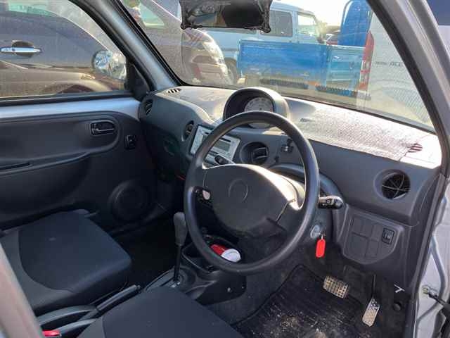 DAIHATSU ESSE