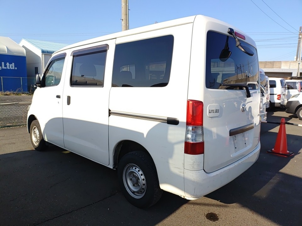 TOYOTA LITE ACE