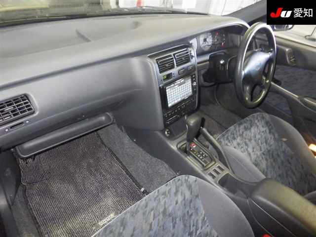 TOYOTA CORONA