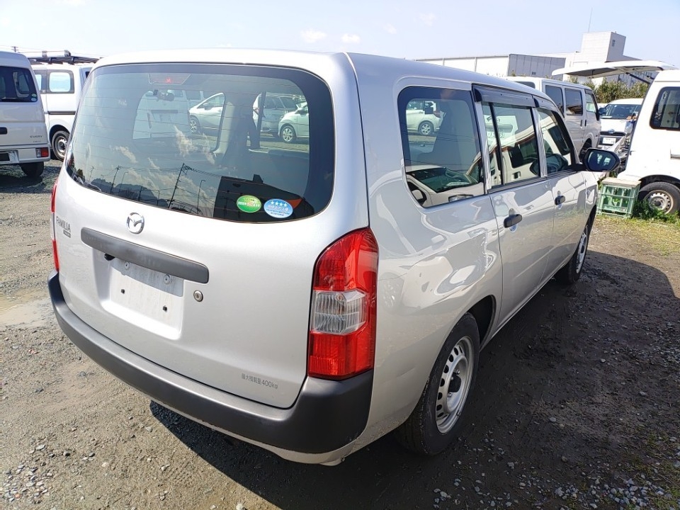 MAZDA FAMILIA