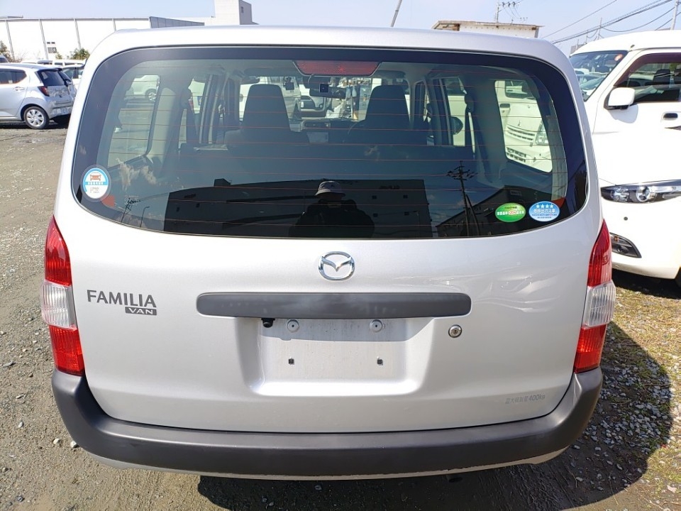 MAZDA FAMILIA