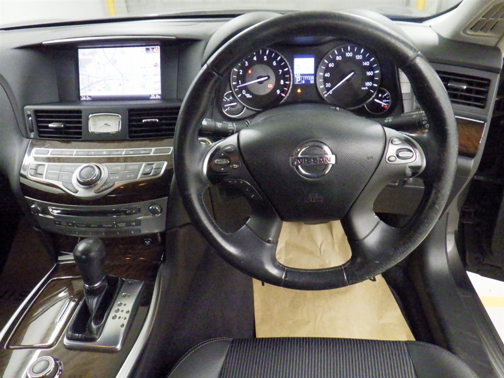 NISSAN FUGA