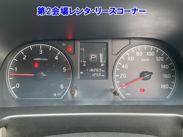 NISSAN NV350 CARAVAN