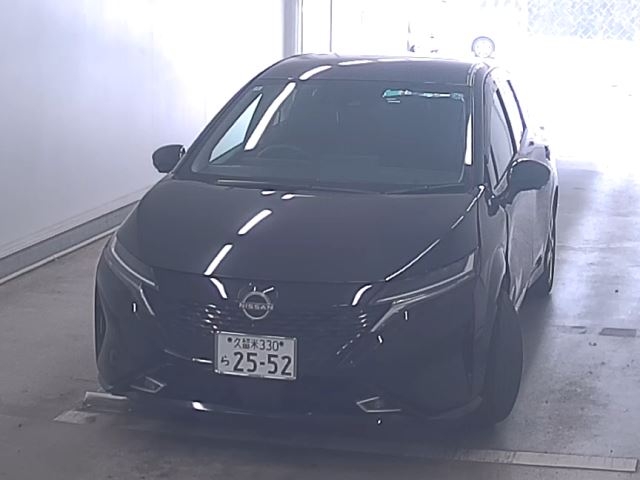 NISSAN AURA