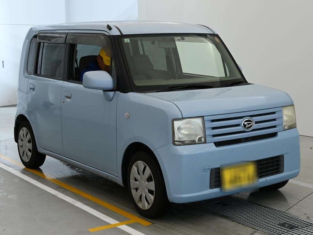 DAIHATSU MOVE CONTE