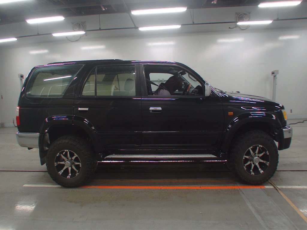 TOYOTA HILUX SURF