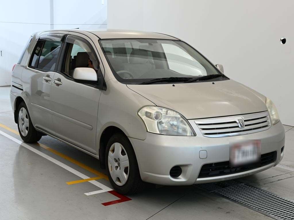 TOYOTA RAUM