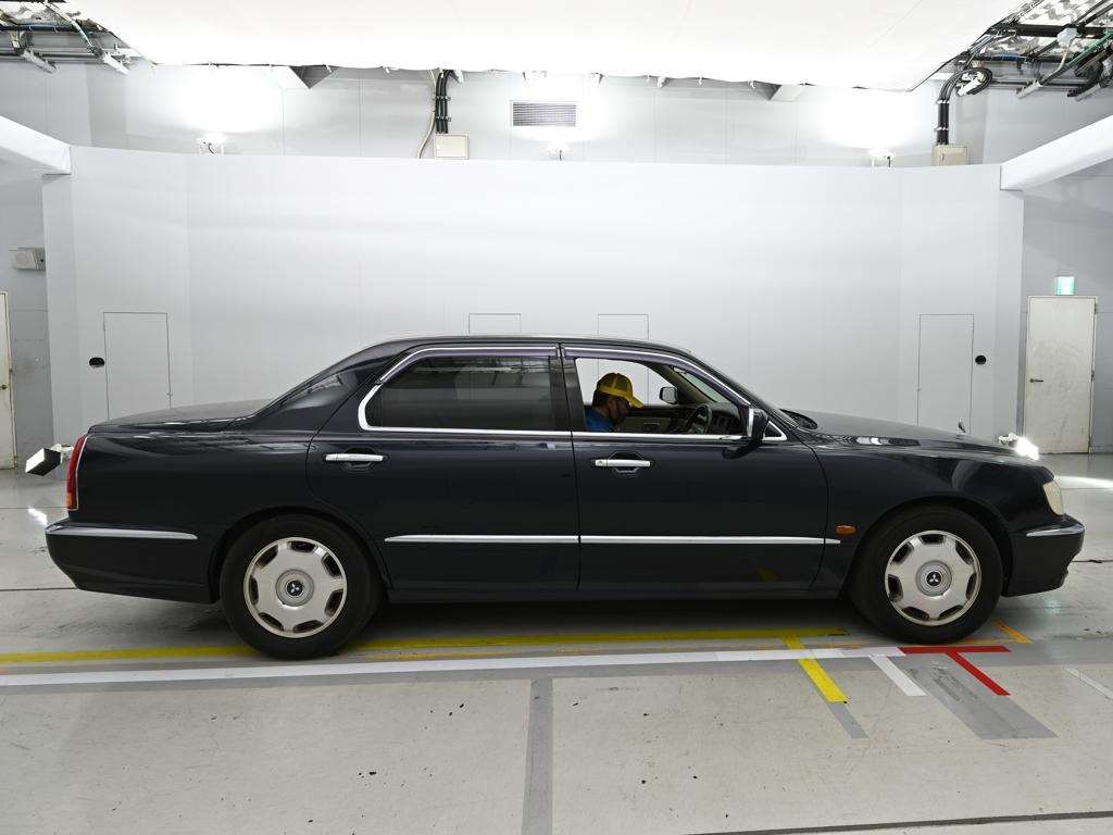 MITSUBISHI PROUDIA
