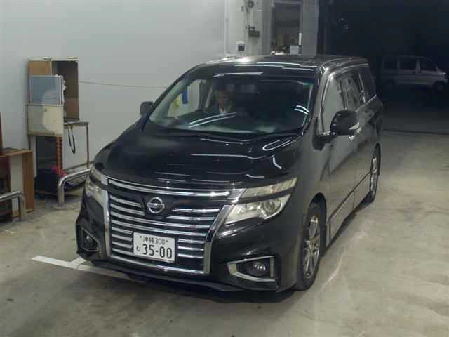 NISSAN ELGRAND