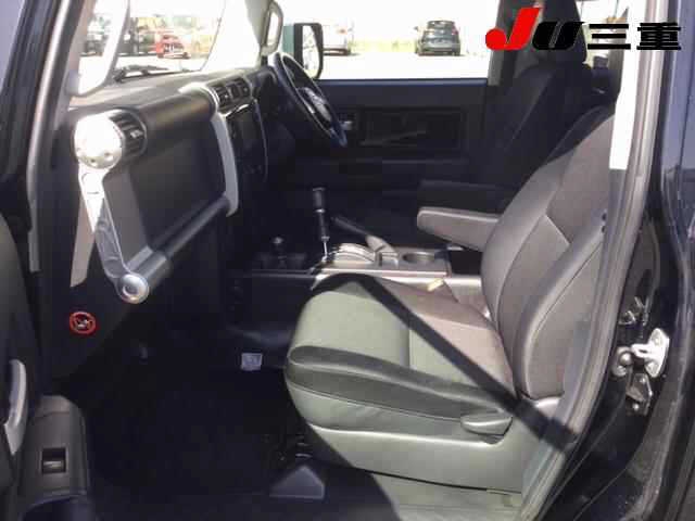 TOYOTA FJ CRUISER