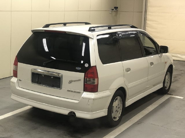 MITSUBISHI CHARIOT GRANDIS