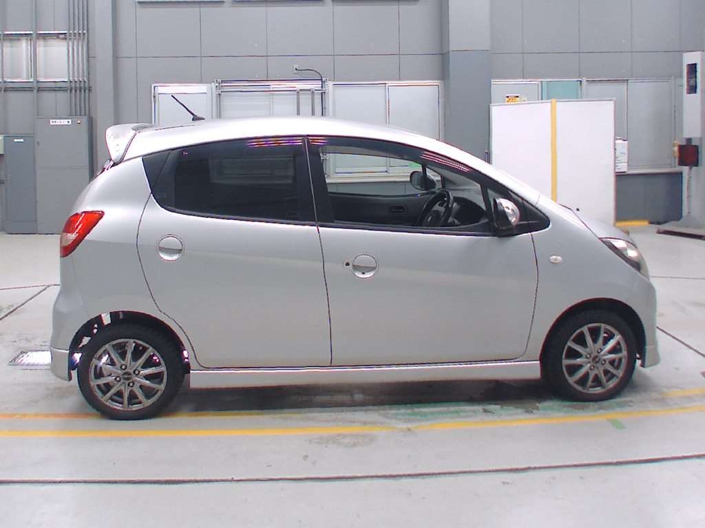 SUZUKI CERVO