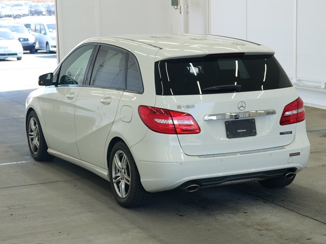 MERCEDES-BENZ B-CLASS