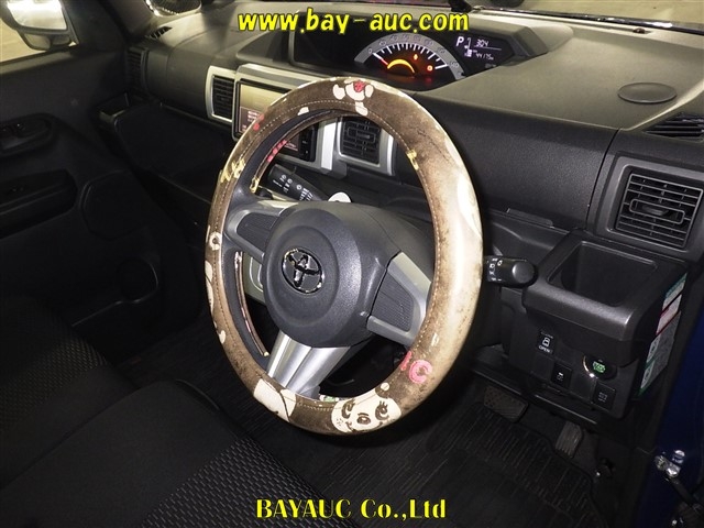 TOYOTA PIXIS MEGA
