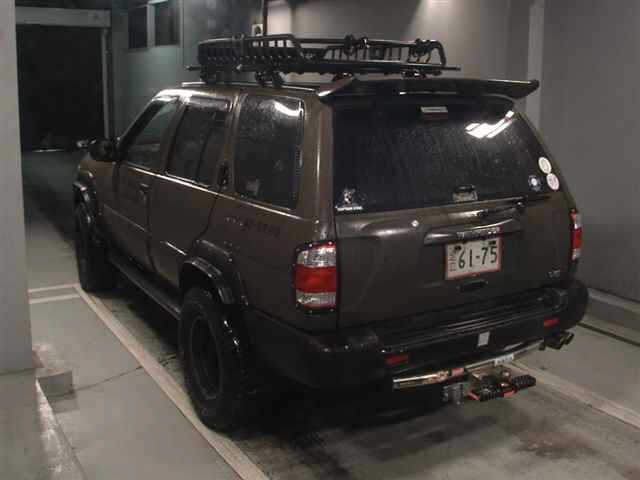 NISSAN TERRANO