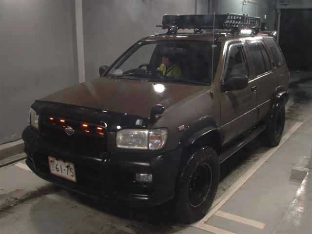 NISSAN TERRANO