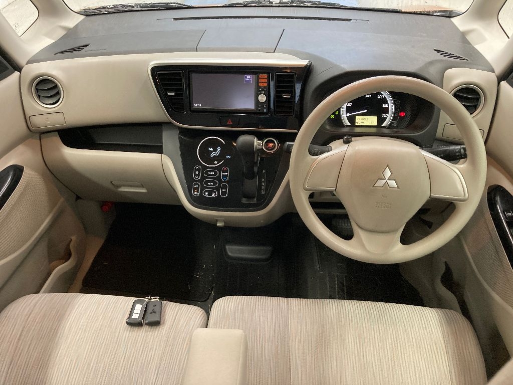 MITSUBISHI EK SPACE