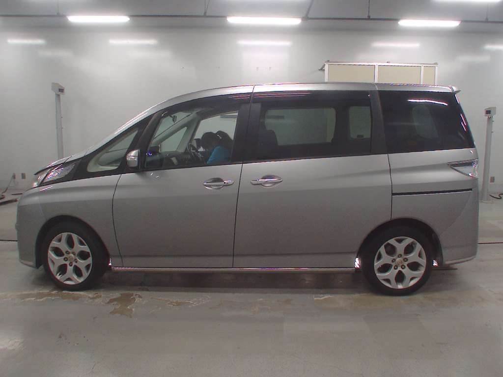 MAZDA BIANTE