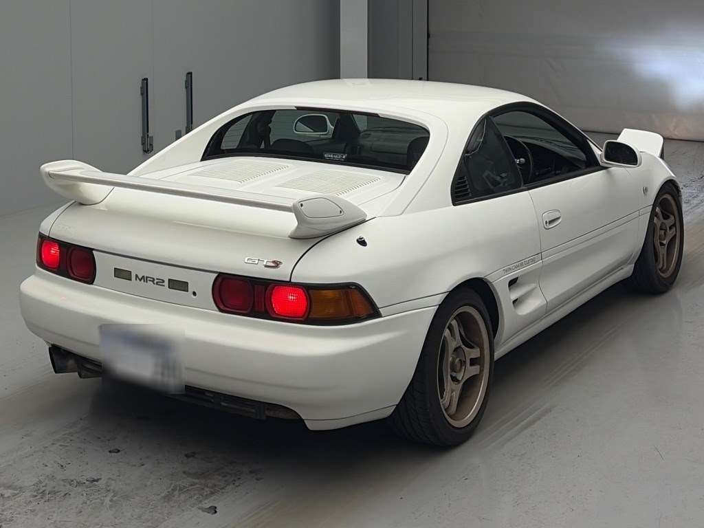 TOYOTA MR2