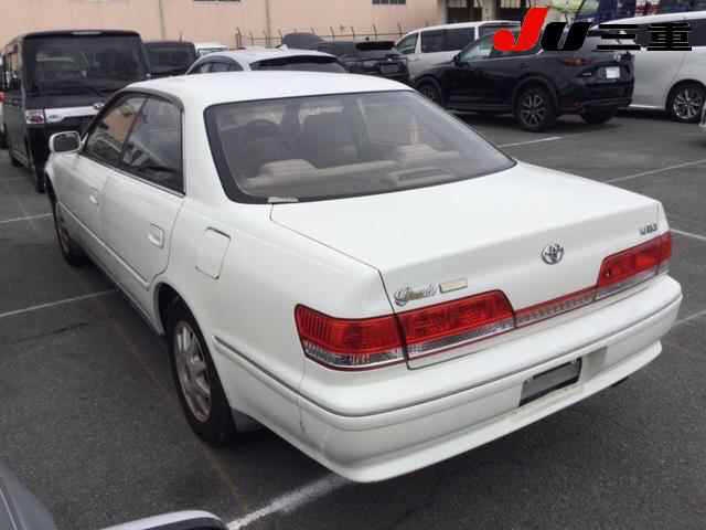 TOYOTA MARK II