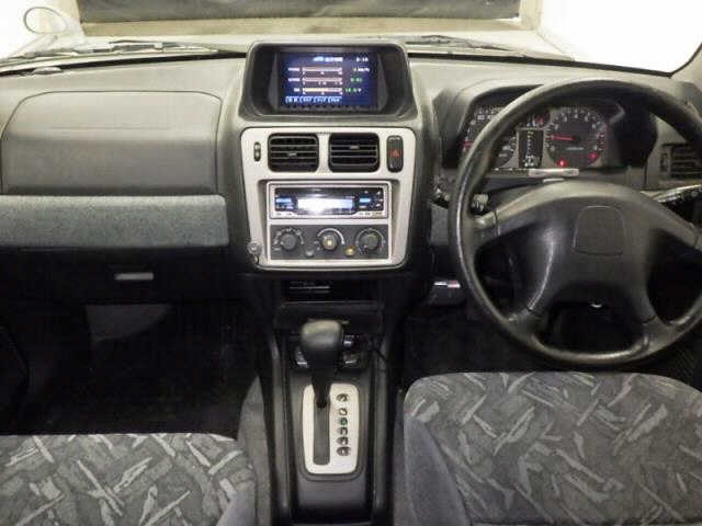 MITSUBISHI PAJERO IO