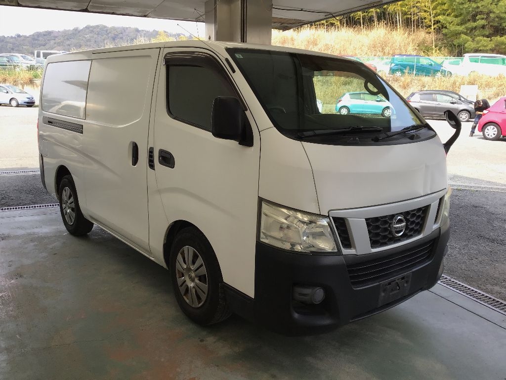 NISSAN NV350 CARAVAN