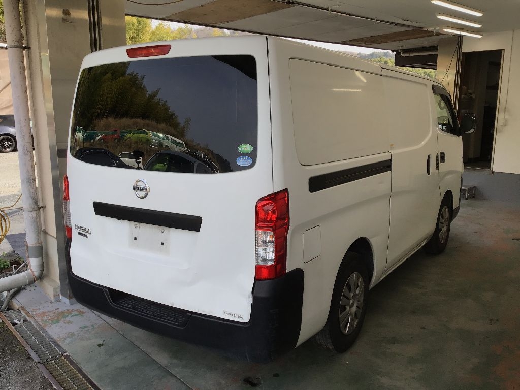 NISSAN NV350 CARAVAN