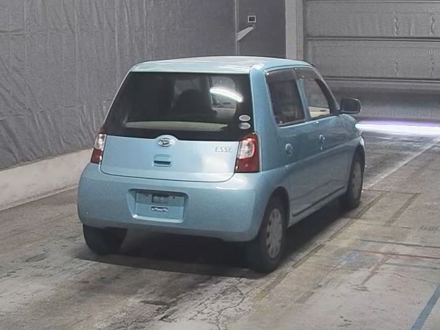 DAIHATSU ESSE