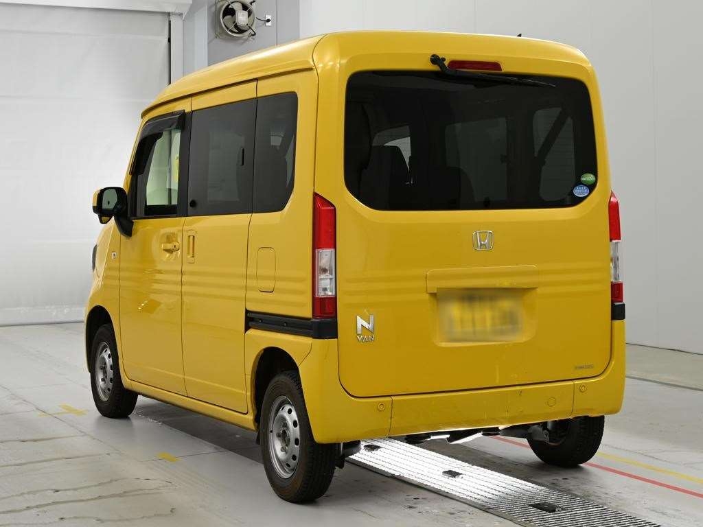 HONDA N-VAN
