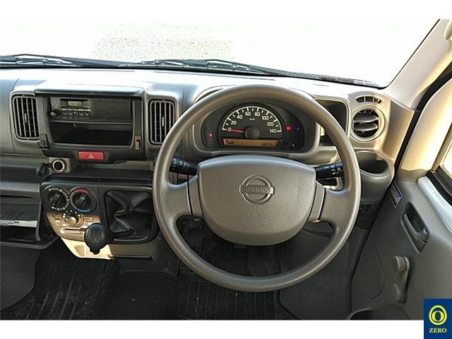 NISSAN NV100 CLIPPER