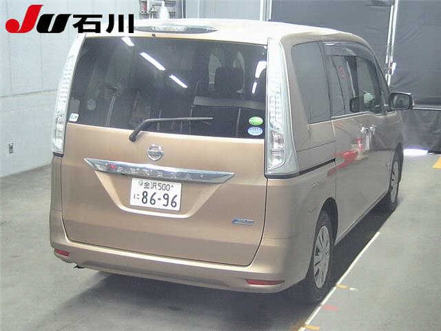 NISSAN SERENA