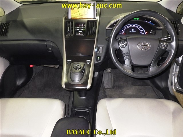 TOYOTA SAI