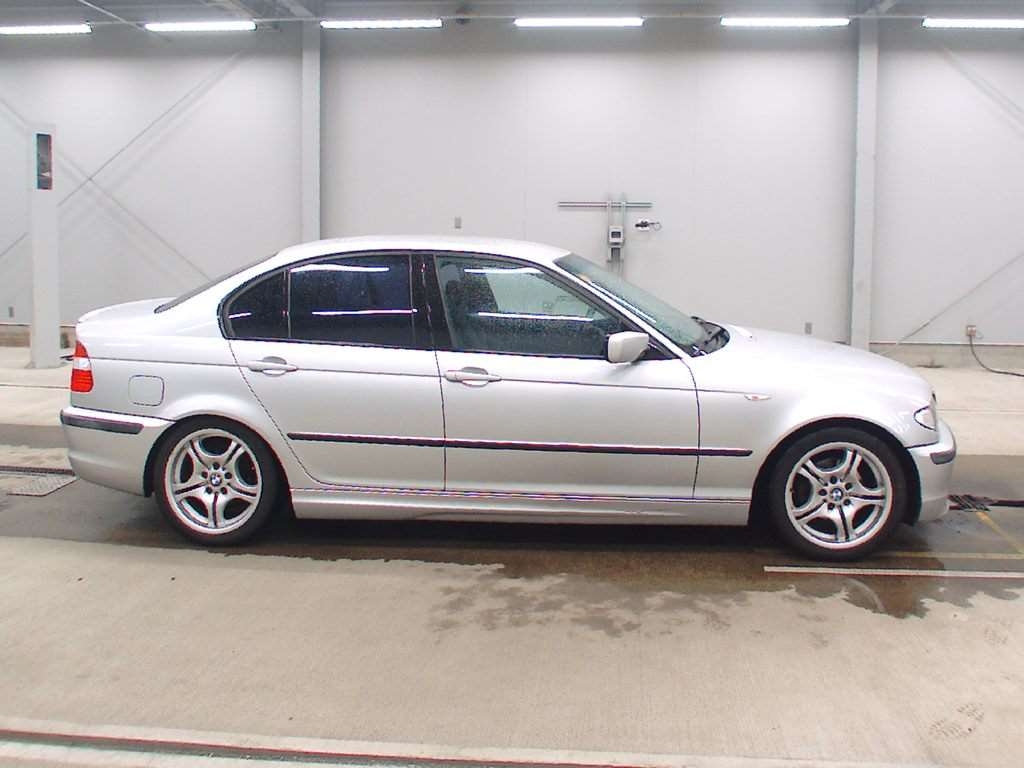 BMW 3-SERIES