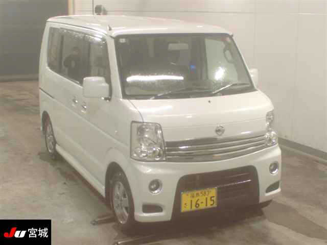 NISSAN NV100 CLIPPER