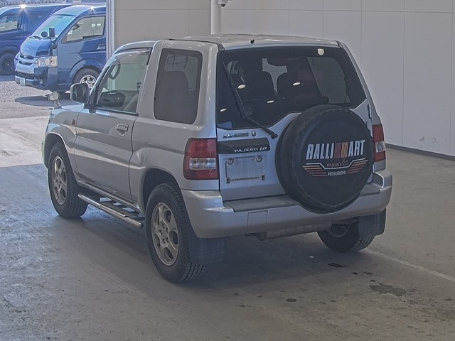 MITSUBISHI PAJERO IO