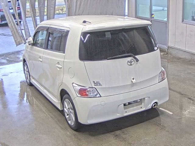 TOYOTA BB