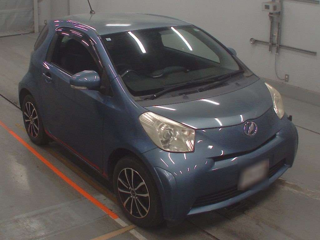 TOYOTA IQ