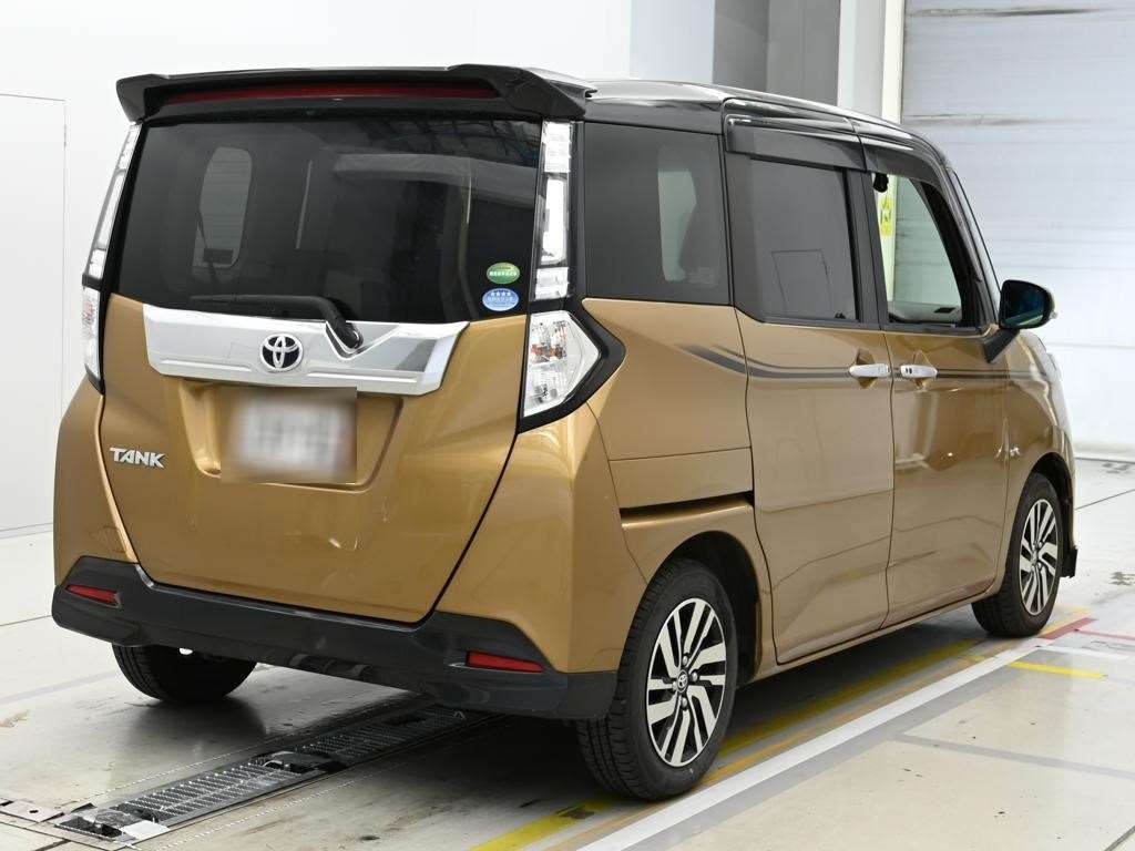 TOYOTA TANK