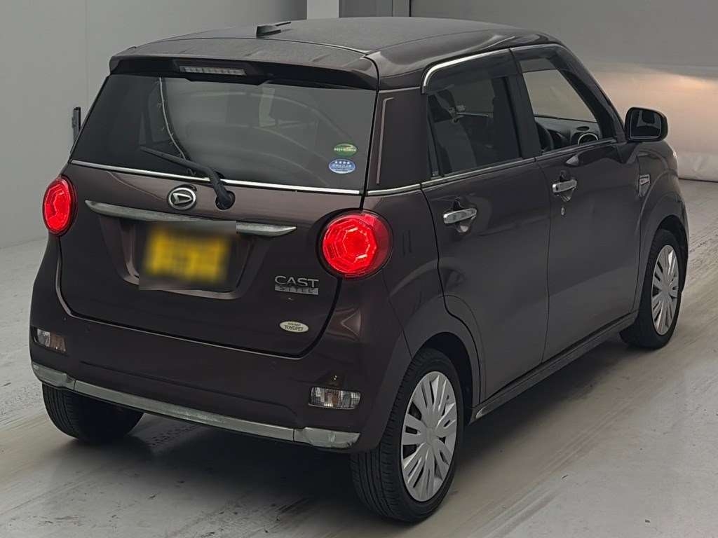 DAIHATSU CAST