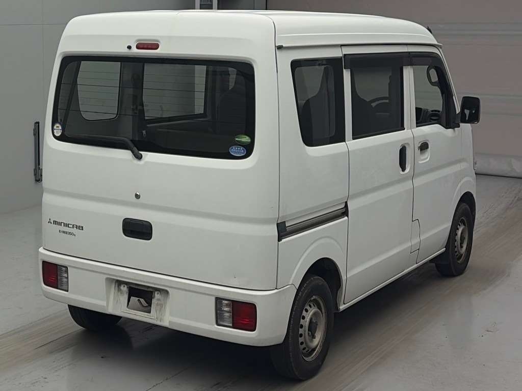MITSUBISHI MINICAB