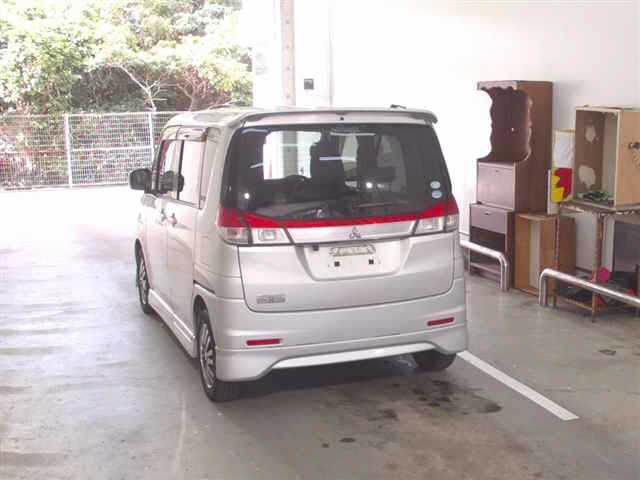 MITSUBISHI DELICA D:2