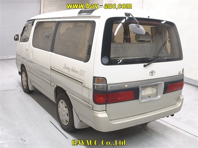 TOYOTA HIACE