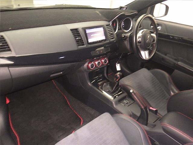 MITSUBISHI LANCER EVOLUTION