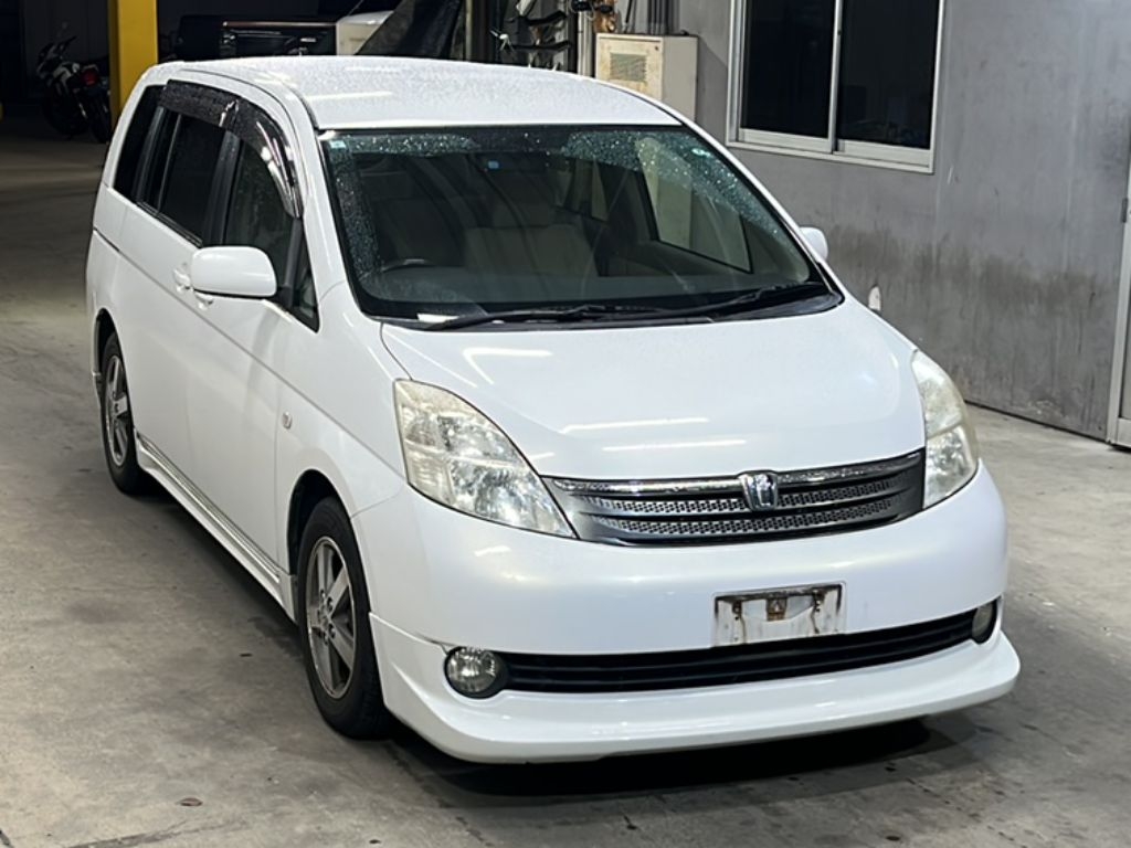TOYOTA ISIS