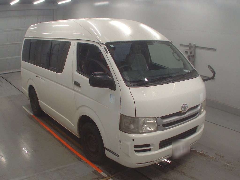 TOYOTA REGIUS ACE