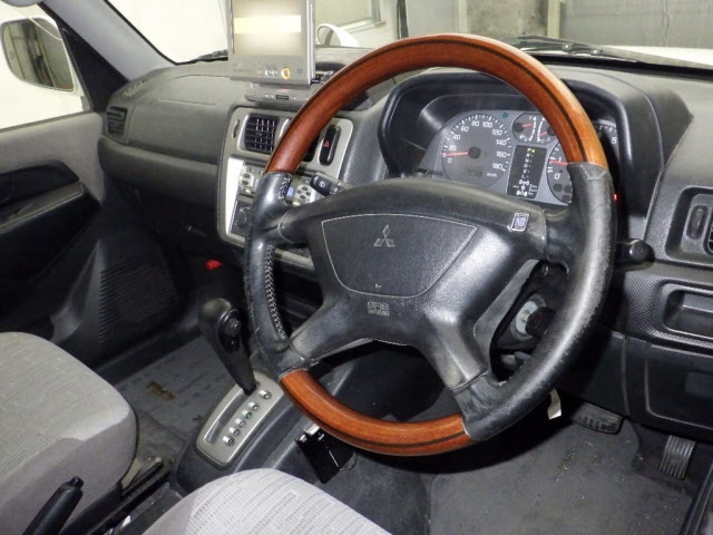 MITSUBISHI PAJERO IO