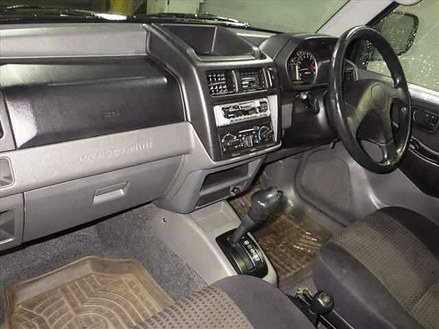 MITSUBISHI PAJERO MINI
